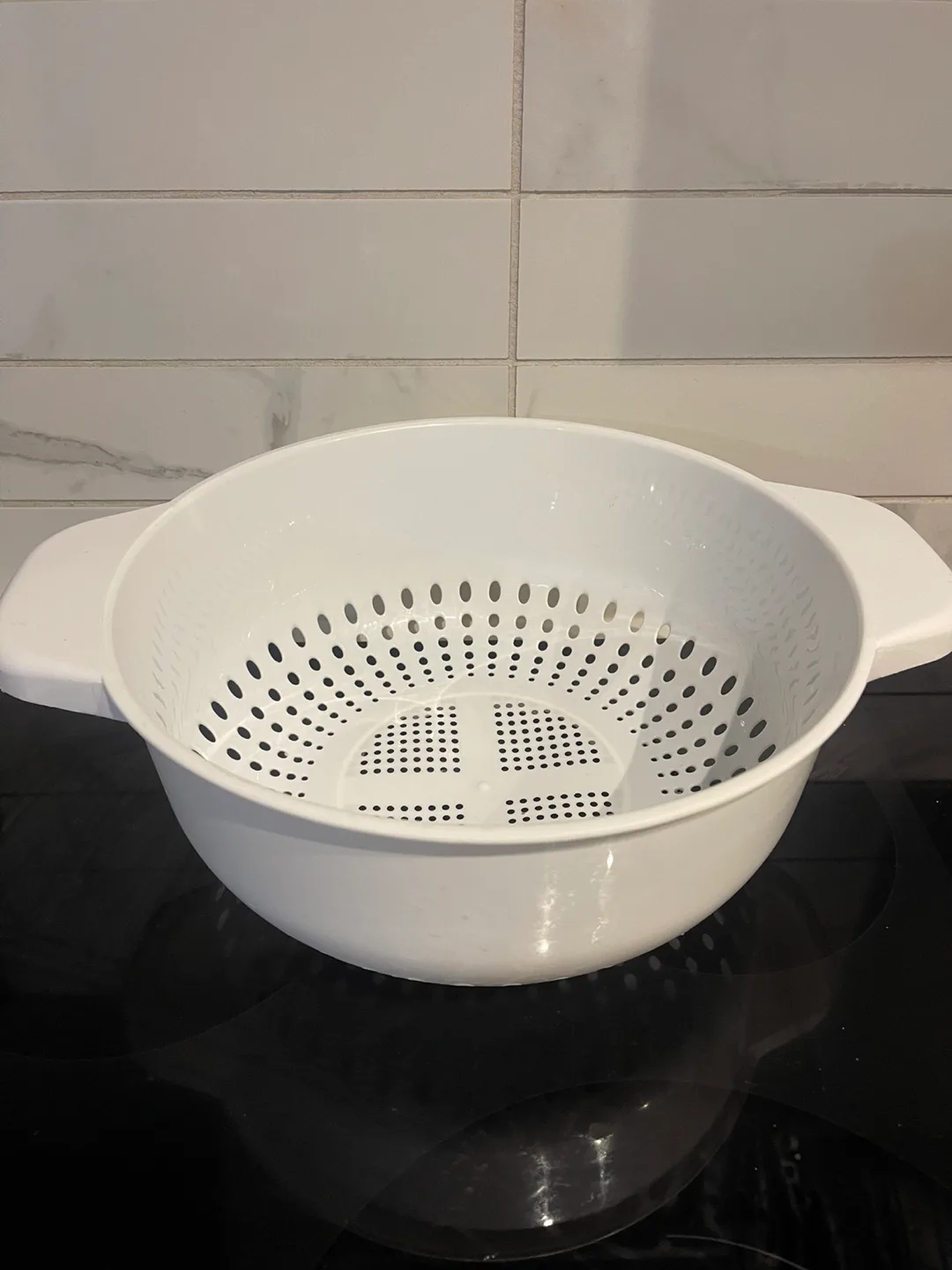 White Plastic Colander with Handles thumbnail