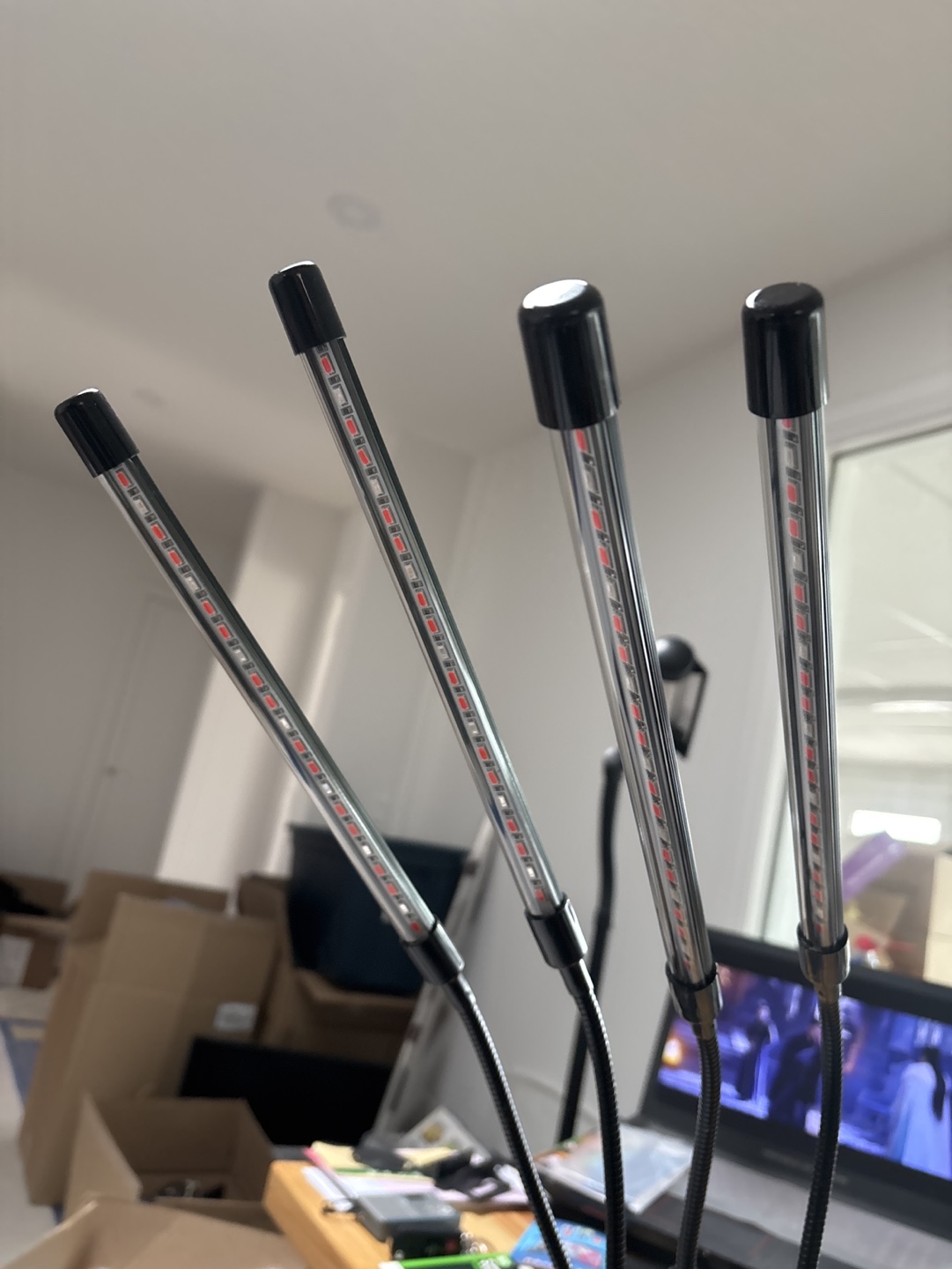 Four-Head LED Grow Light Lamp with Clamp - photo 2