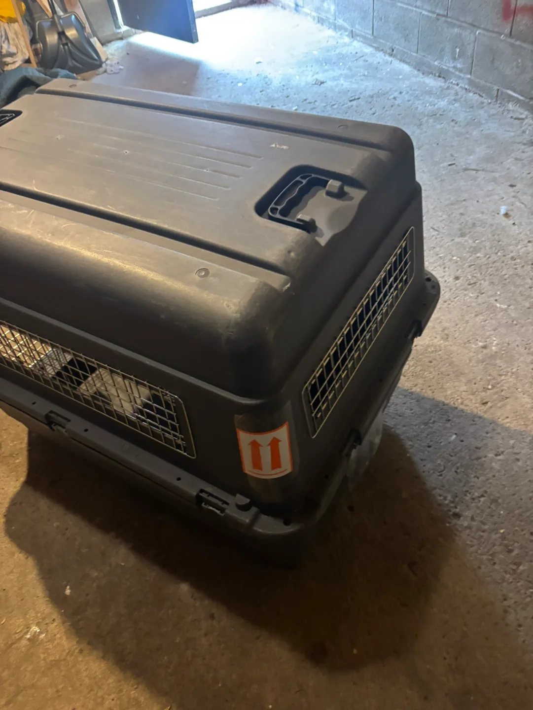 Pet carrier image indicator(5)