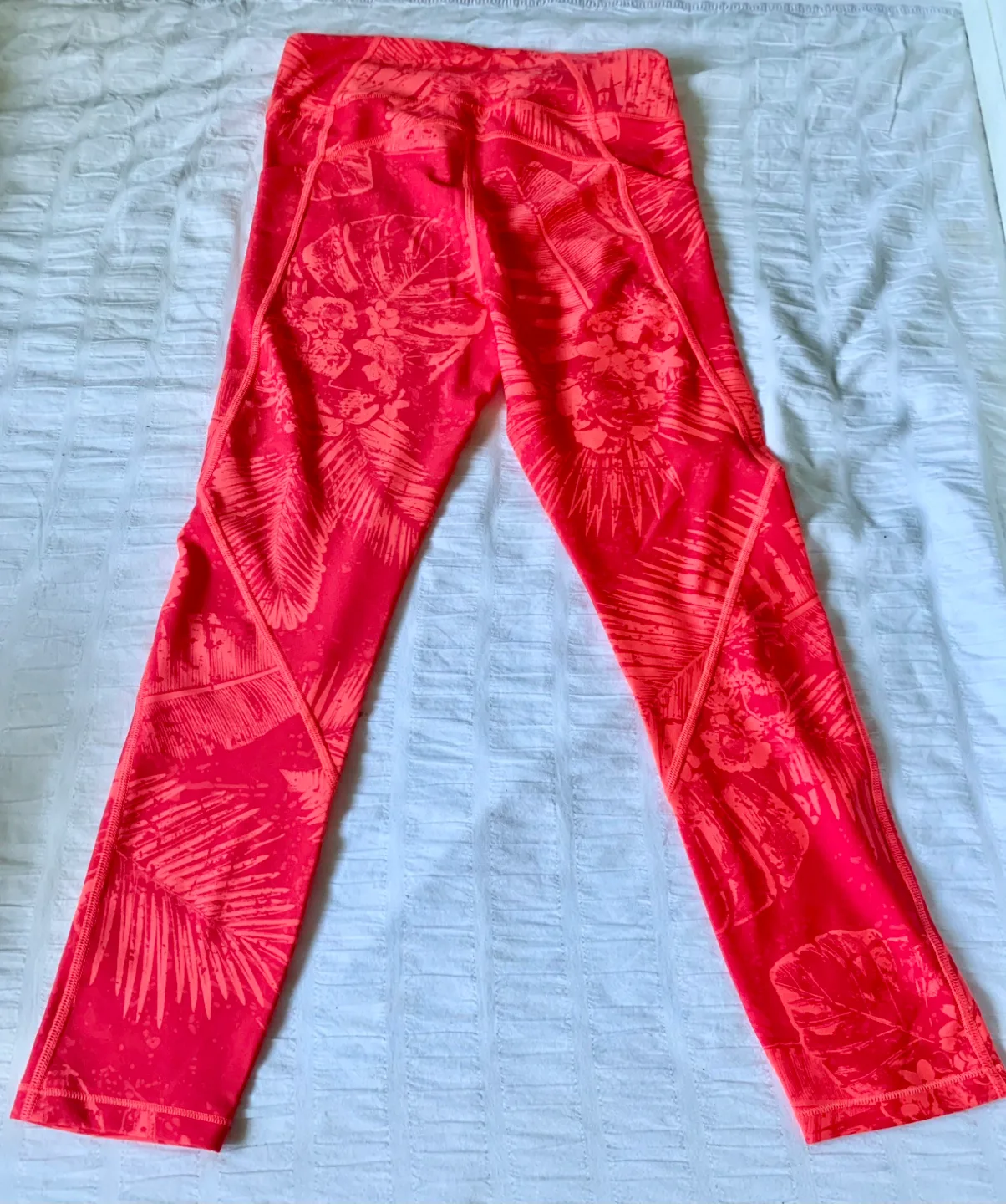 Women's ‘Project Rock’ Capri-style Leggings (NWT) image indicator(3)