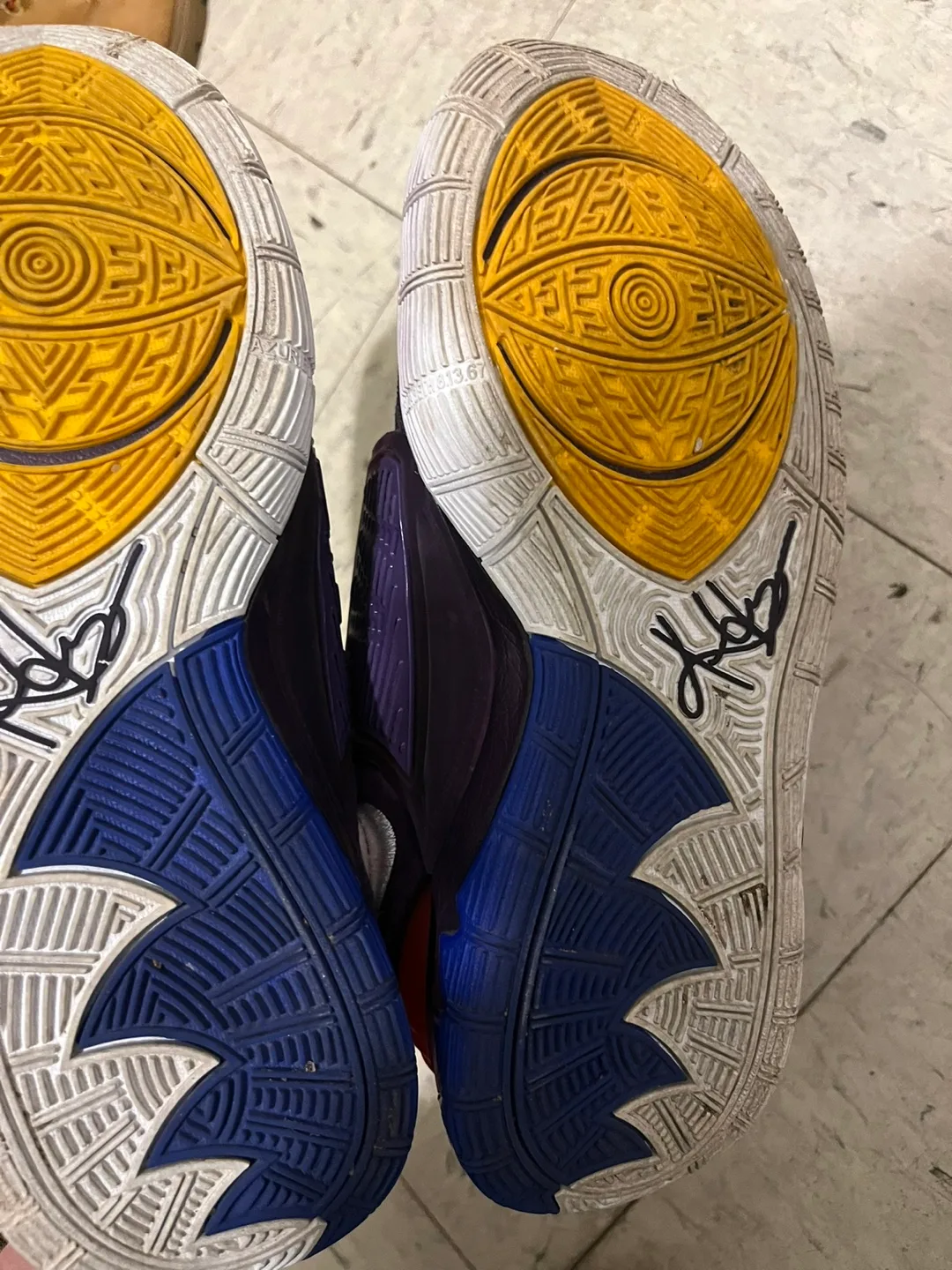 Nike kyrie 6 enlightenment size 6 men’s image indicator(5)