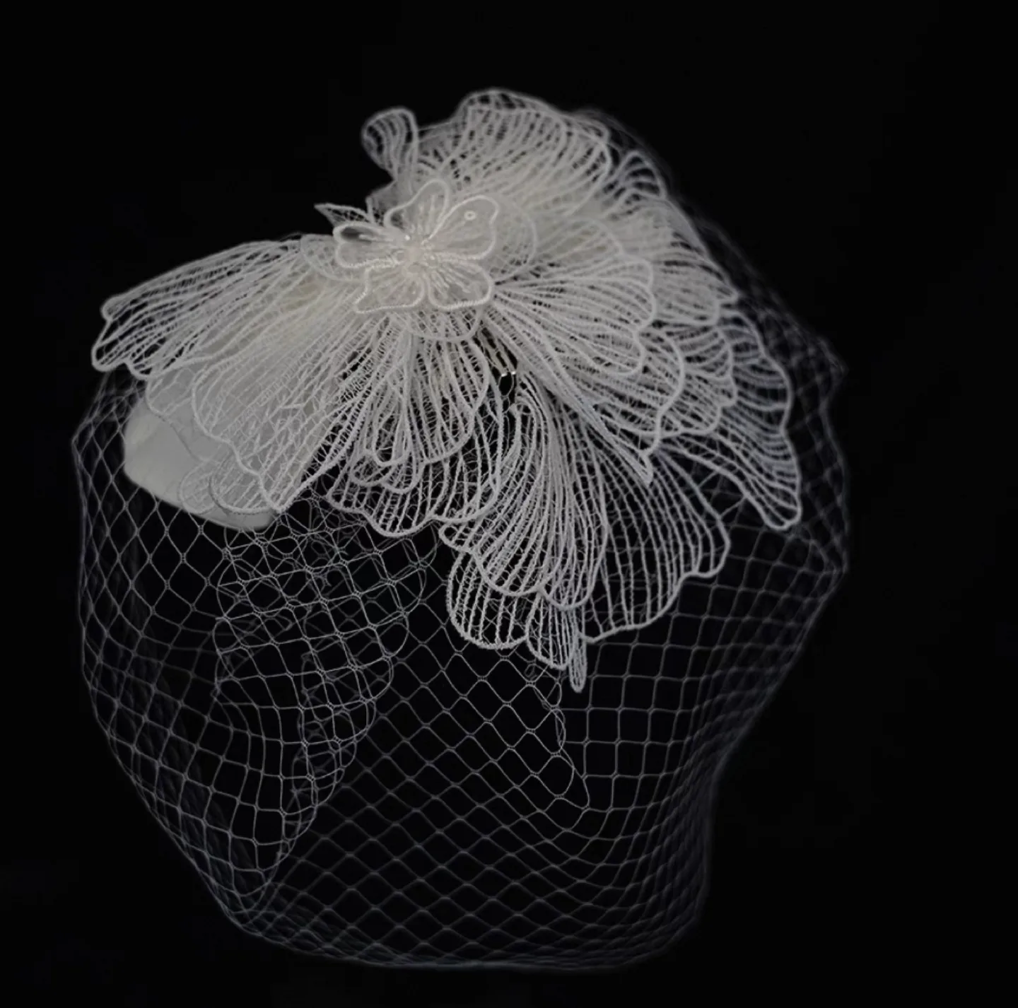 Handmade wedding White Bridal Birdcage Veil with Lace Flower image indicator(3)