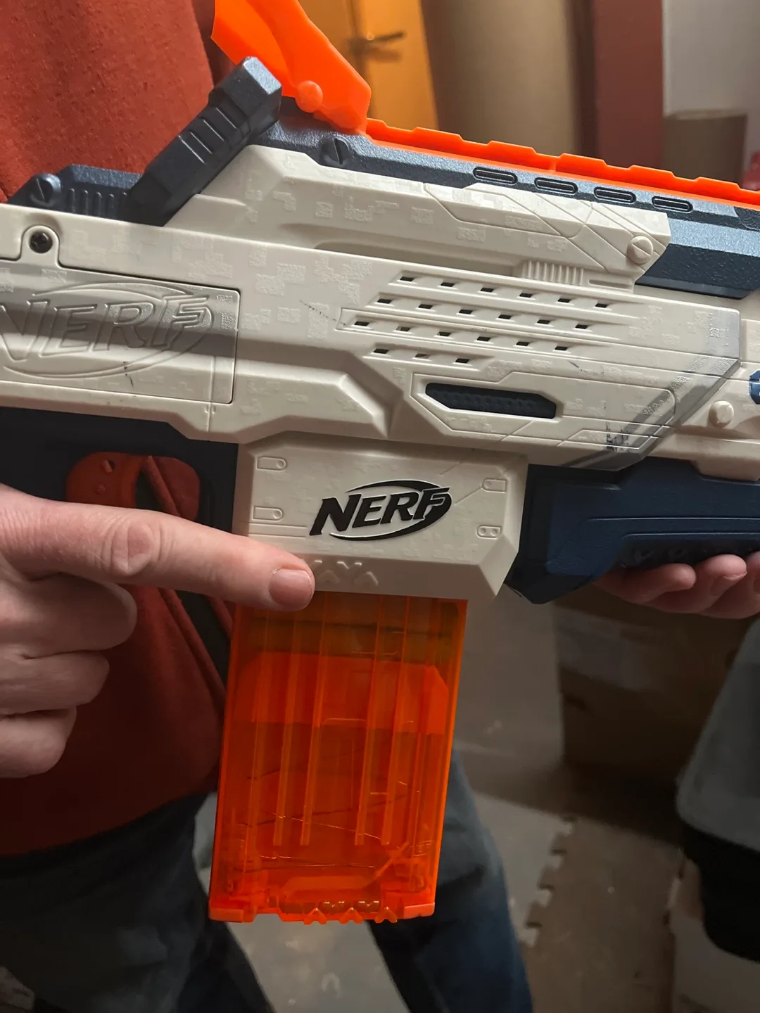 Pair of Nerf Elite ECS-12 Blasters image indicator(2)