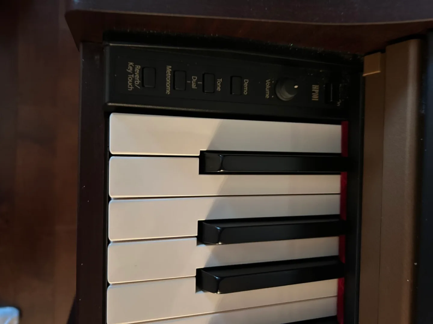 Roland HP101 Digital Piano with Bench image indicator(2)
