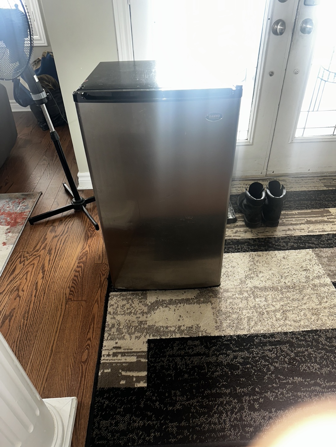 Mini Fridge - Compact Refrigerator