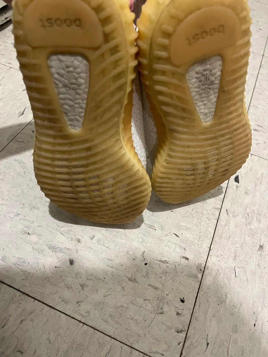 Yeezy Boost 350 V2 Cream White size 6 men’s image indicator(4)