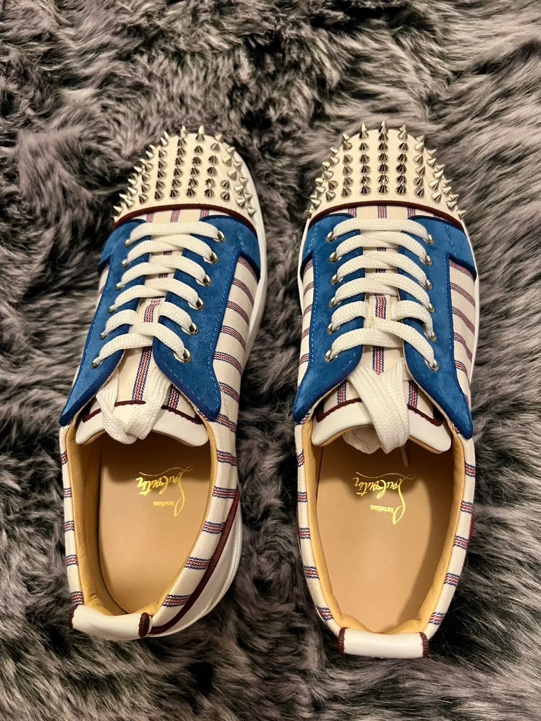Louboutin Louis Junior Spiked Sneakers image indicator(4)