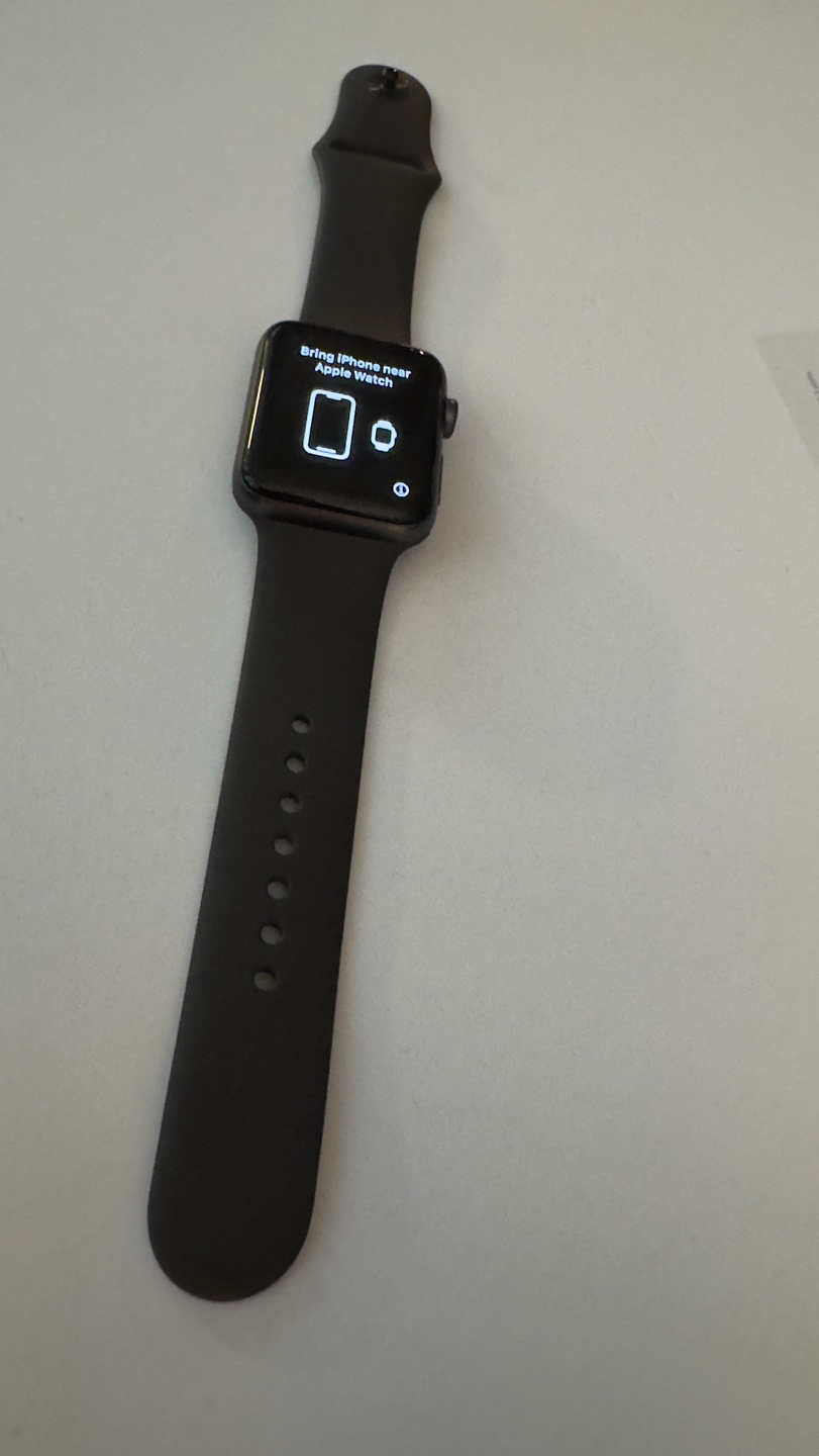 Apple Watch Series 3 - 42mm, aluminum case