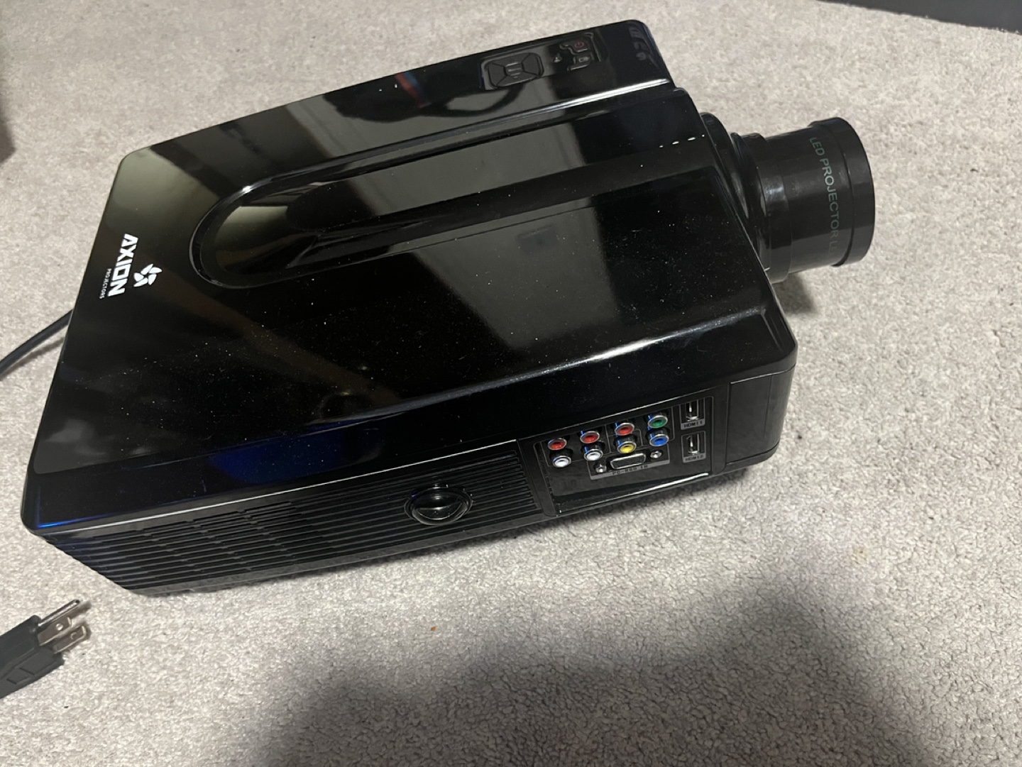 AXION a-600 LED Projector 1080p HD - photo 2