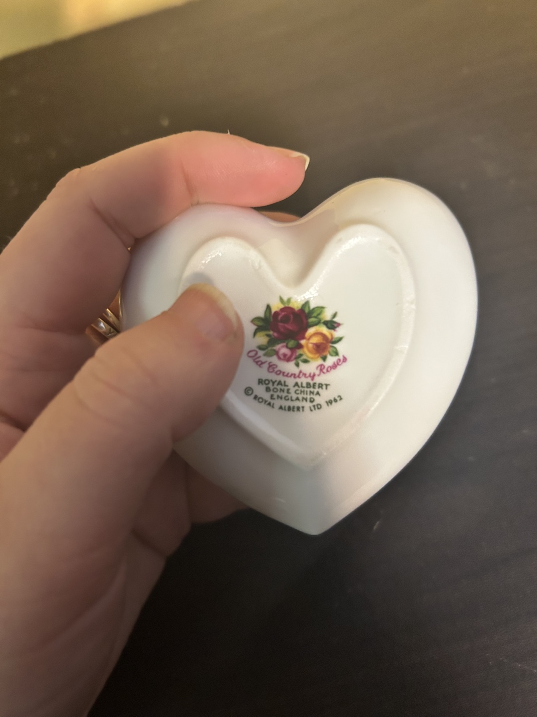 Vintage Royal Albert Old Country Roses Heart-Shaped Figurine. - photo 3