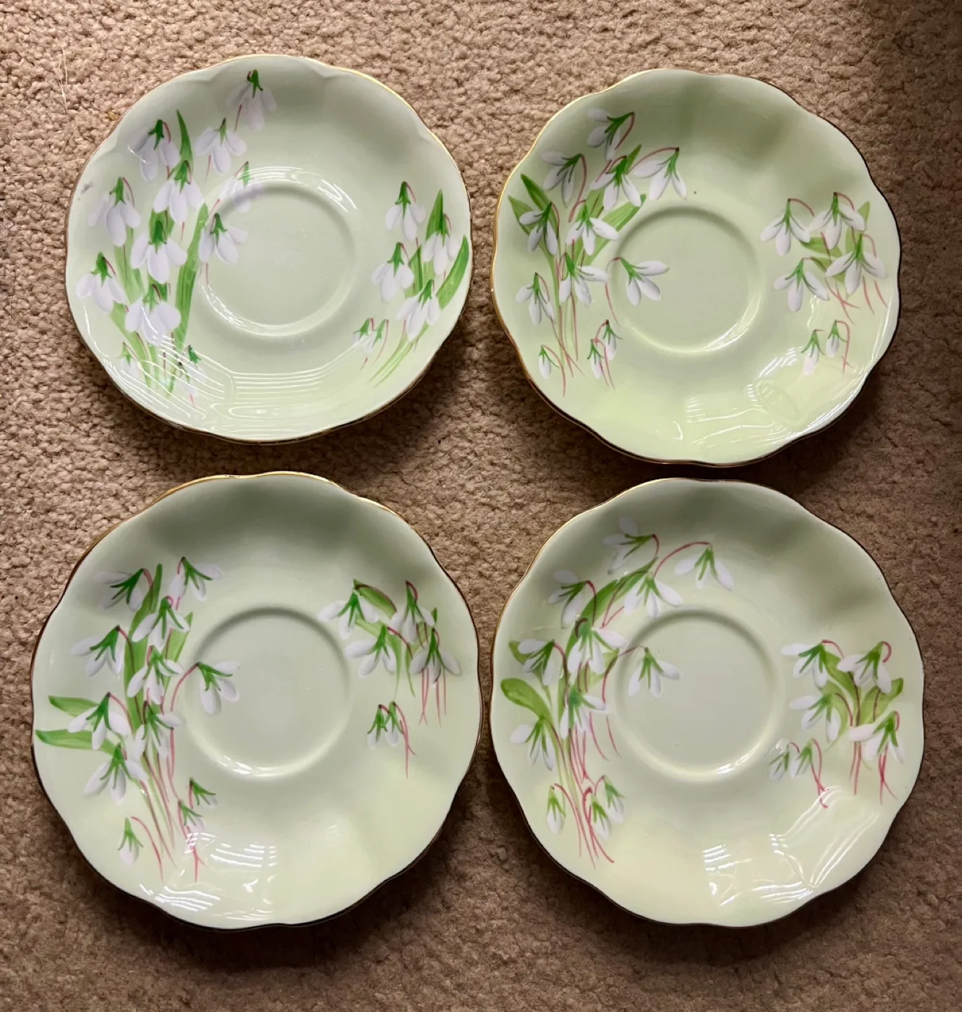 Vintage Royal Albert Snowdrop Tea Set image indicator(7)