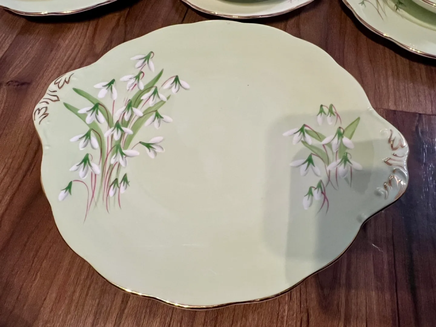 Vintage Royal Albert Snowdrop Tea Set image indicator(10)