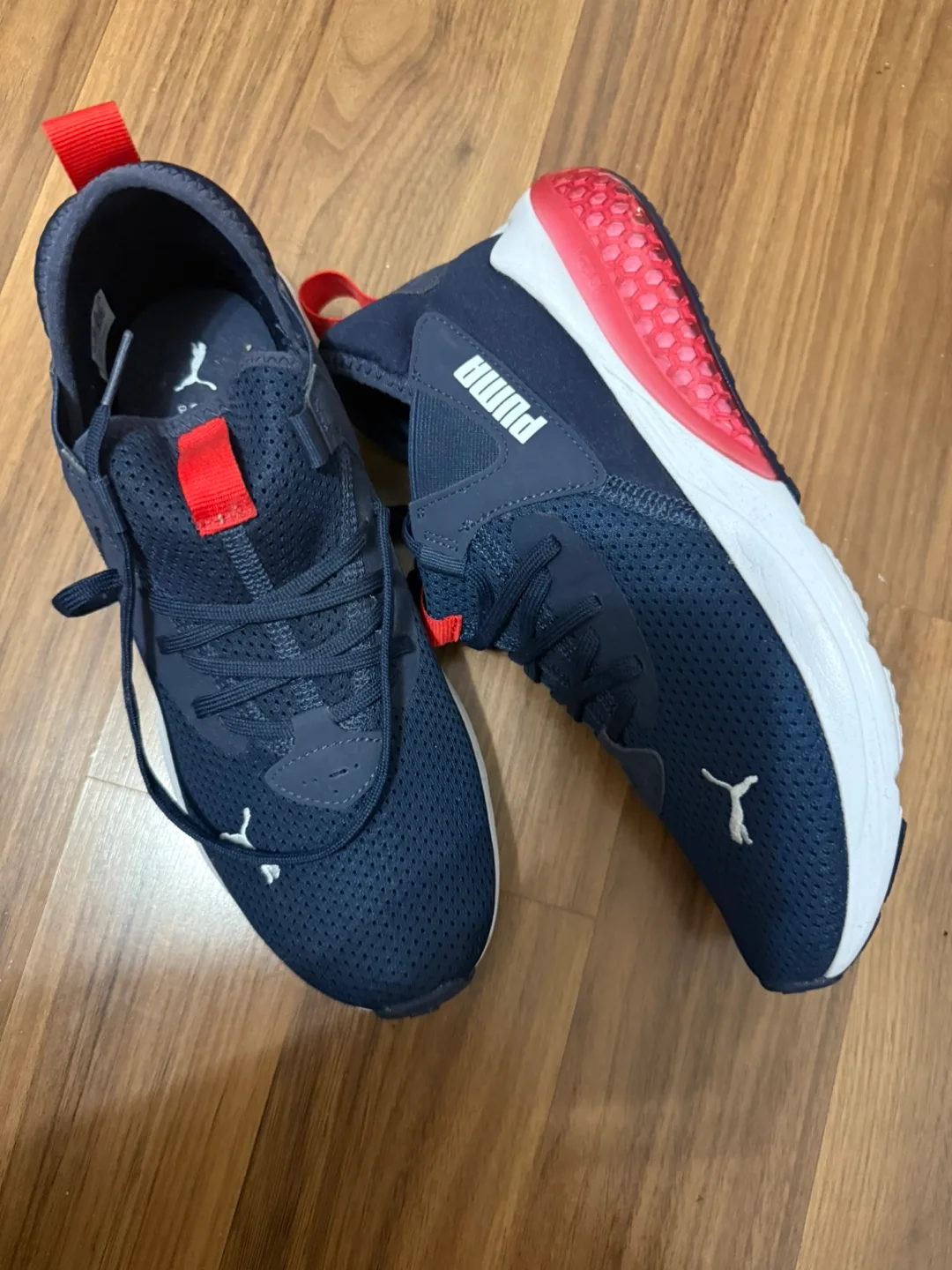 Puma Softfoam Running Shoes - Size 7 image indicator(4)