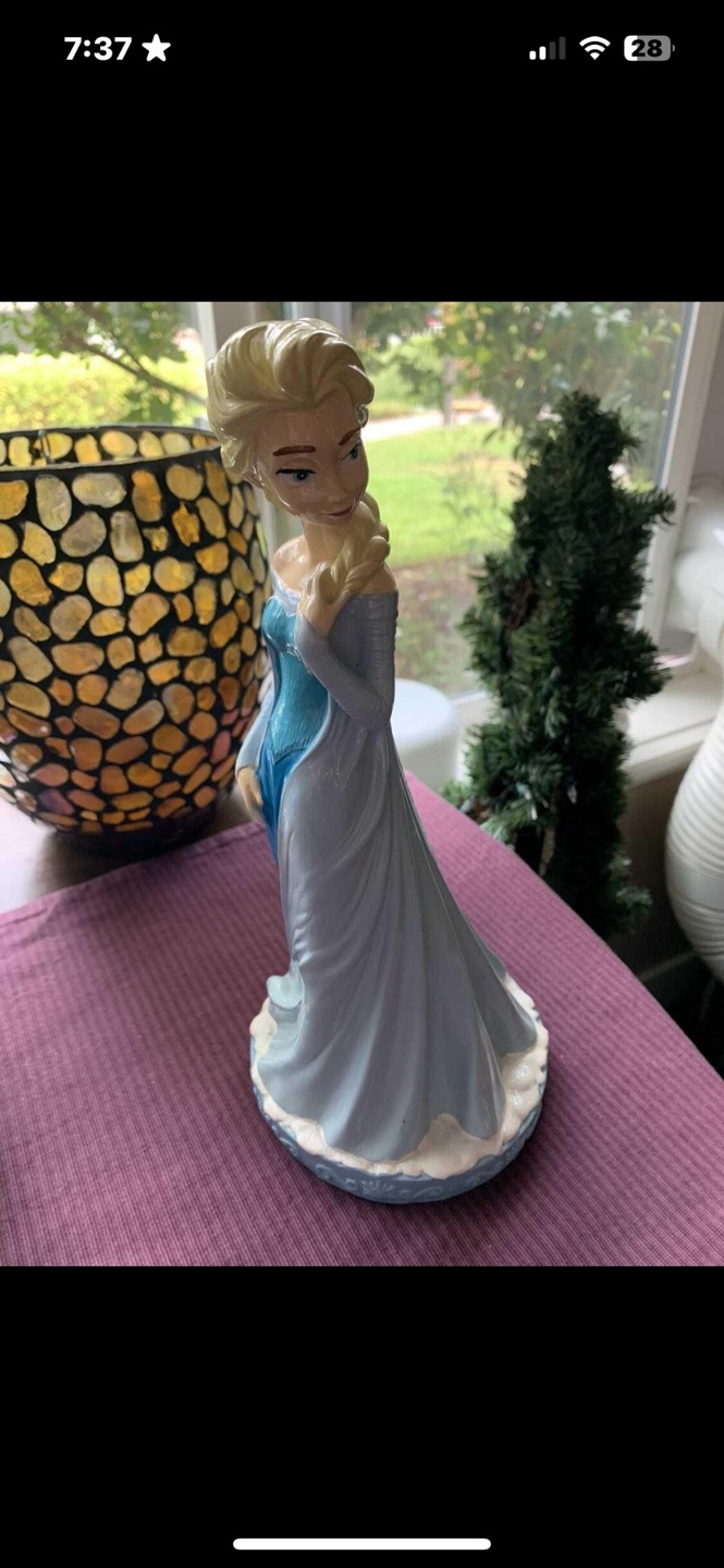 Frozen movie Elsa Ceramic Figurine