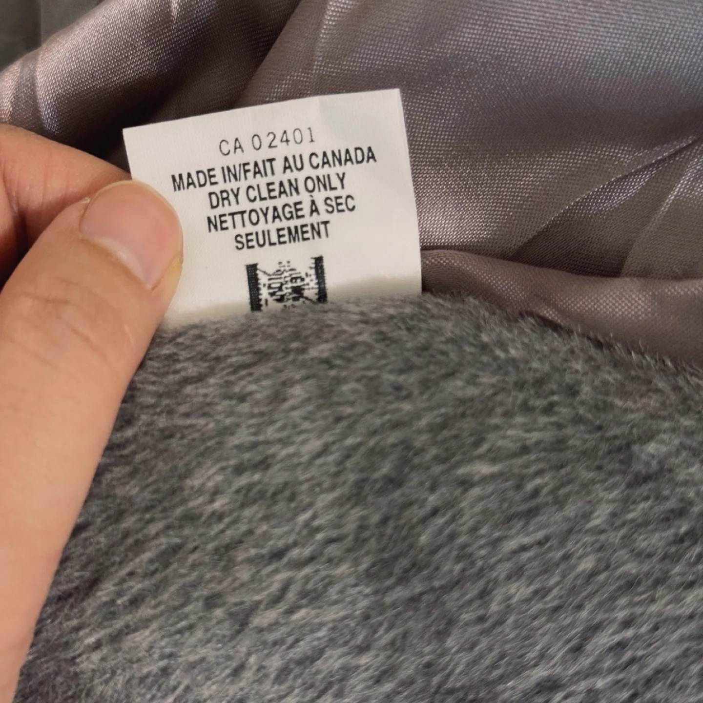 Vintage Baby Llama Wool Coat by Piacenza – Made in Canada image indicator(10)