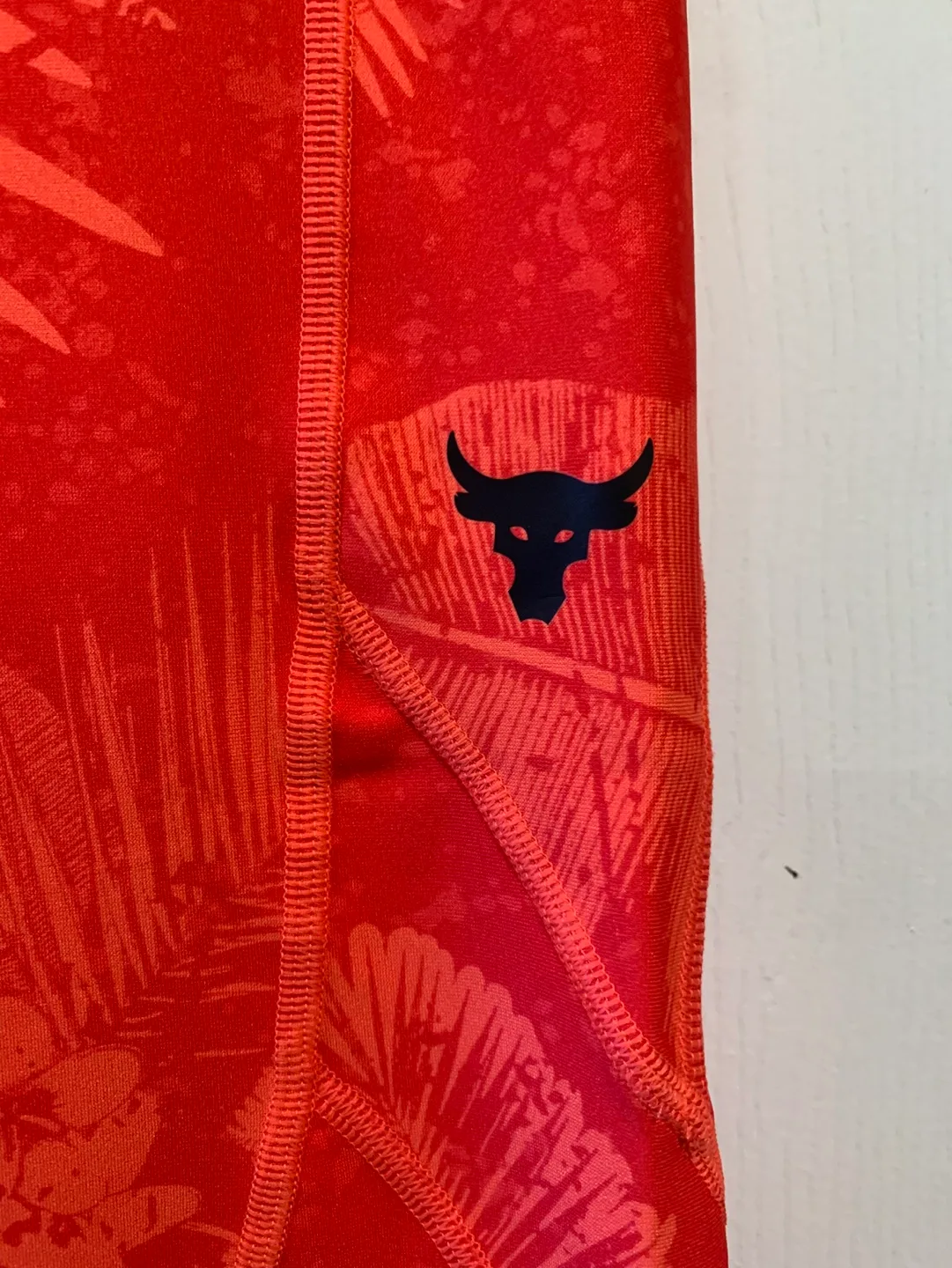 Women's ‘Project Rock’ Capri-style Leggings (NWT) image indicator(5)