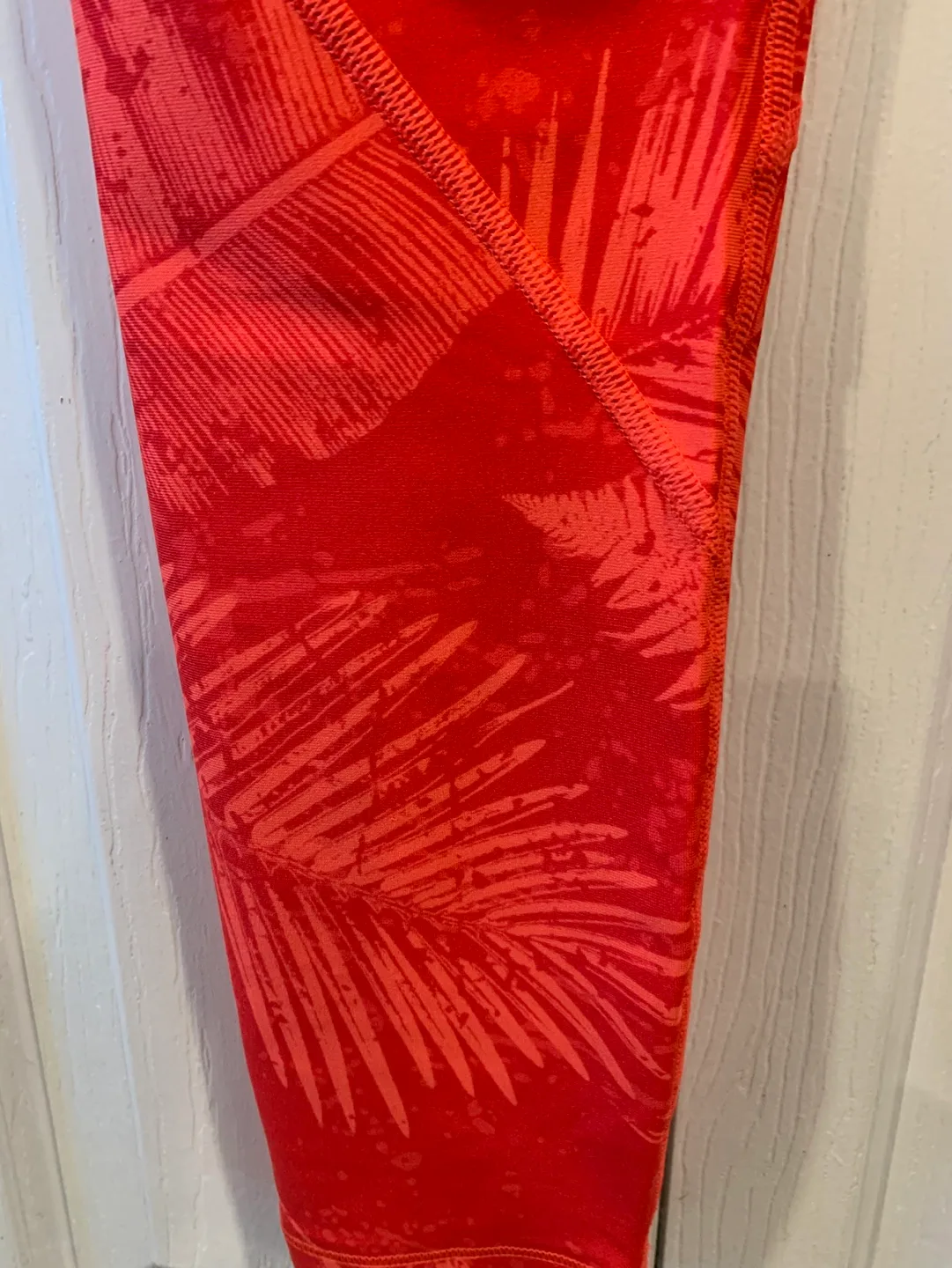 Women's ‘Project Rock’ Capri-style Leggings (NWT) image indicator(6)