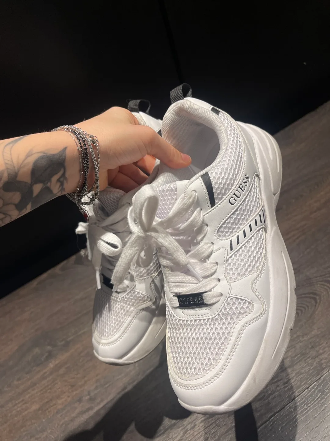 Women's White Guess Sneakers - Size 8 image indicator(5)