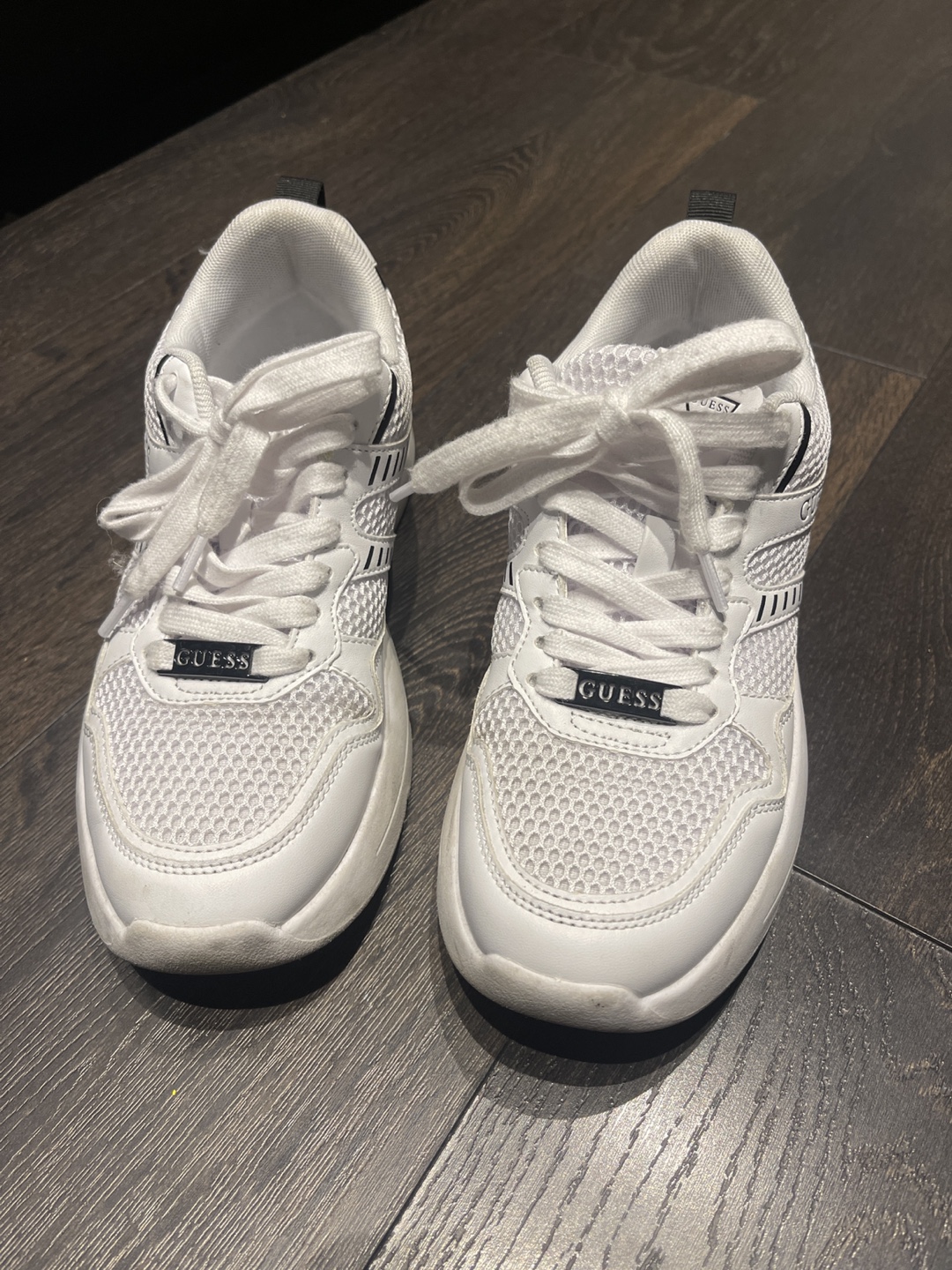 Women's White Guess Sneakers - Size 8 - photo 2
