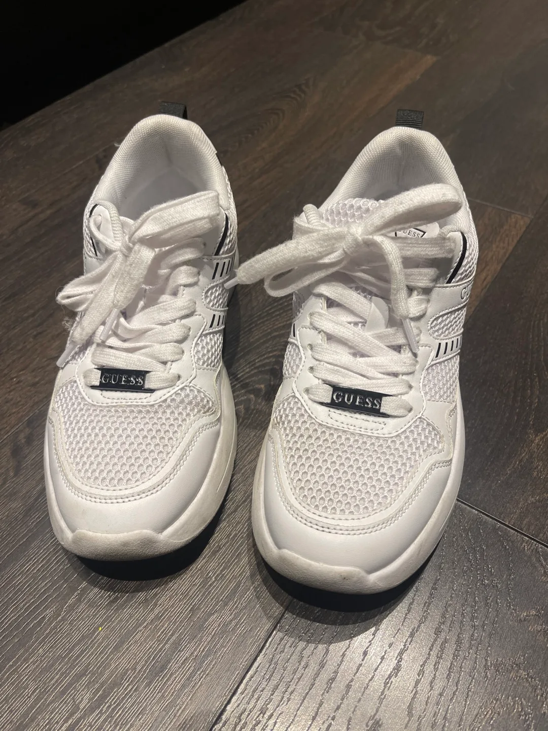 Women's White Guess Sneakers - Size 8 image indicator(2)