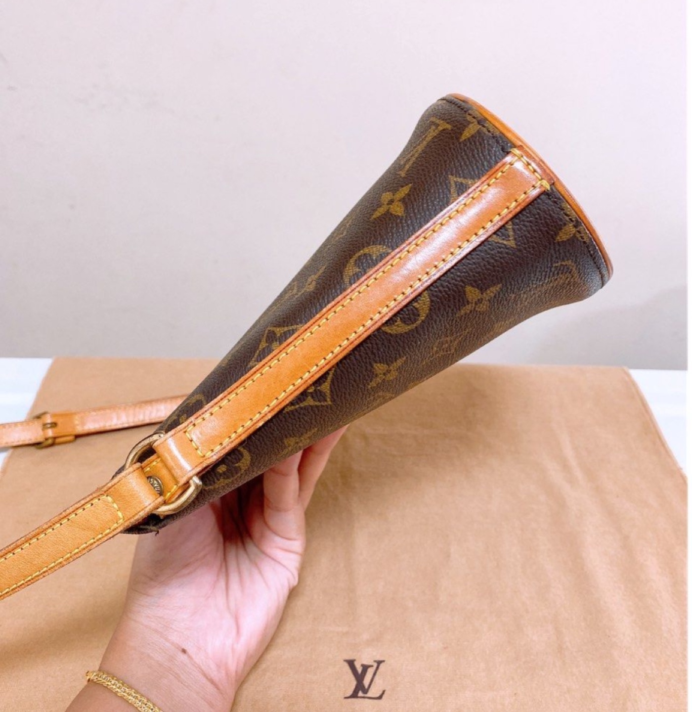 Vintage Louis Vuitton Monogram Shoulder Bag - photo 3