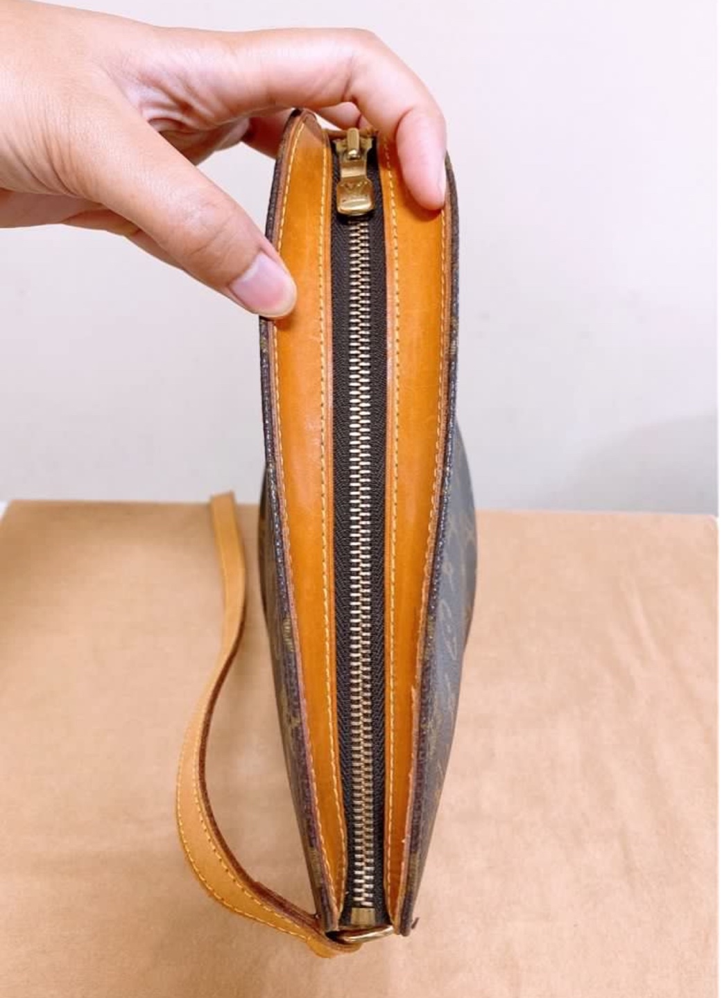 Vintage Louis Vuitton Monogram Shoulder Bag - photo 5