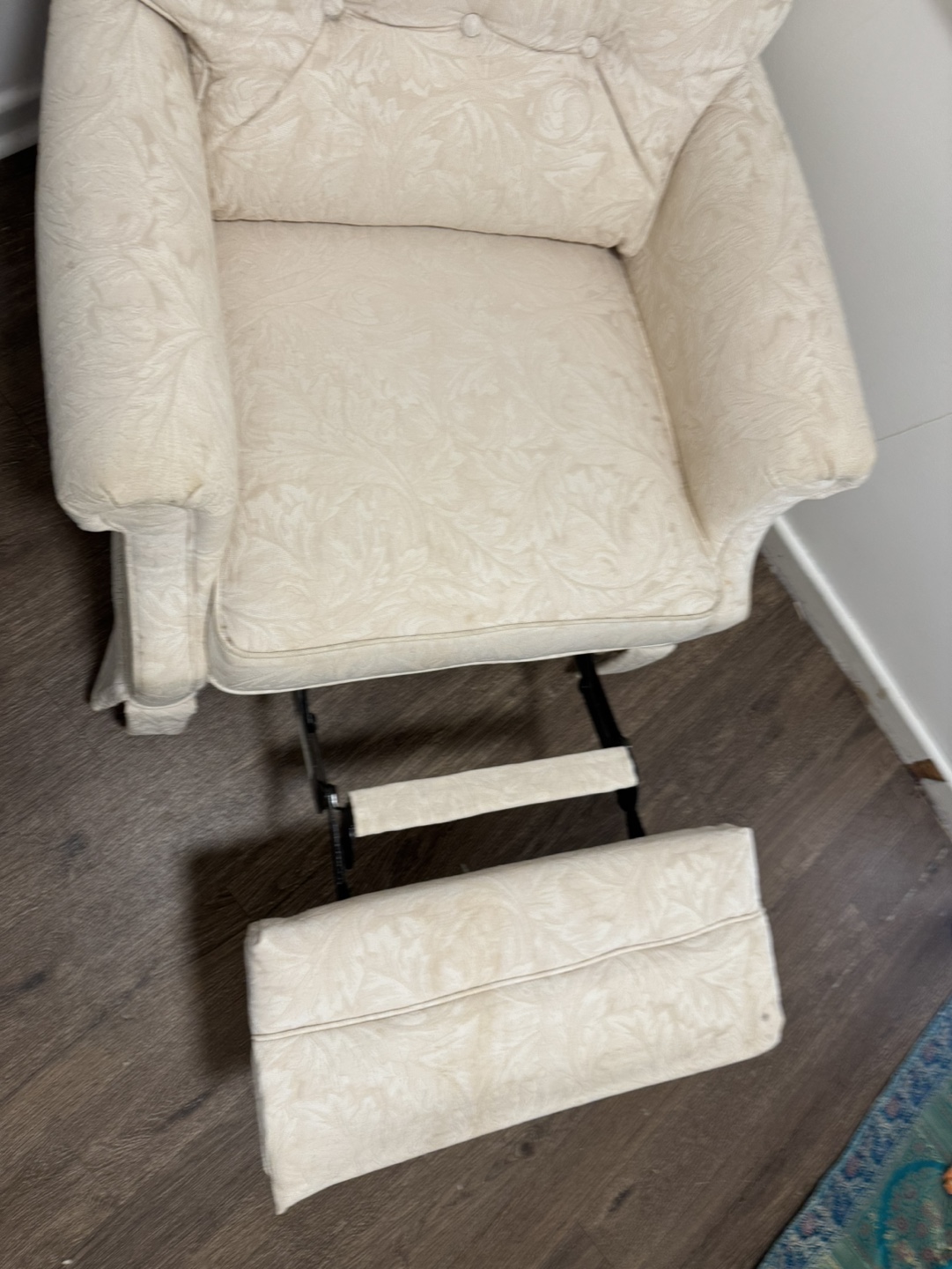 Recliner Chair with Ottoman - photo 3