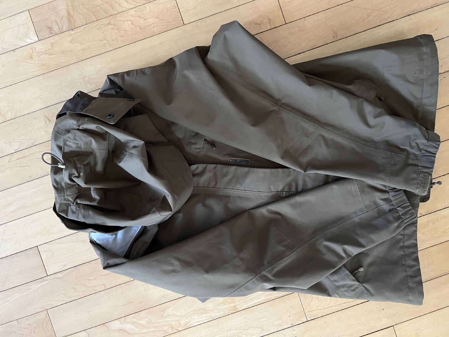 Women's MEC Softshell Jacket - Size Medium - photo 4