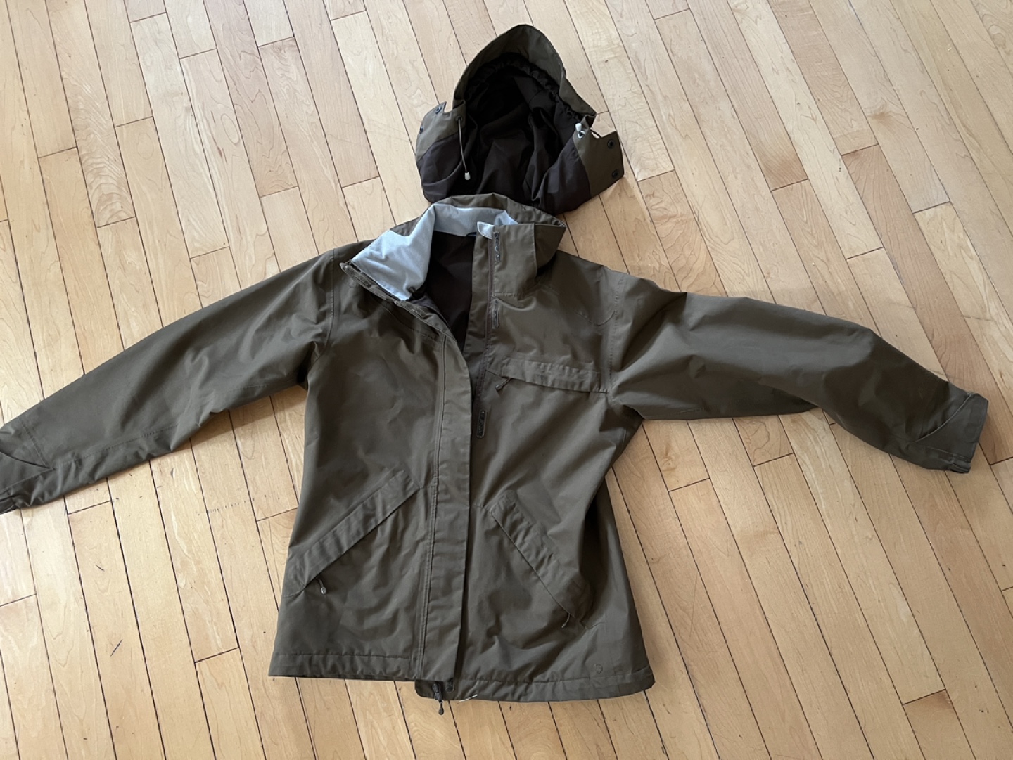 Women's MEC Softshell Jacket - Size Medium