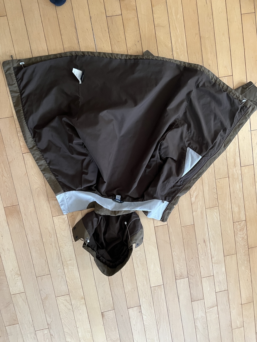 Women's MEC Softshell Jacket - Size Medium - photo 2