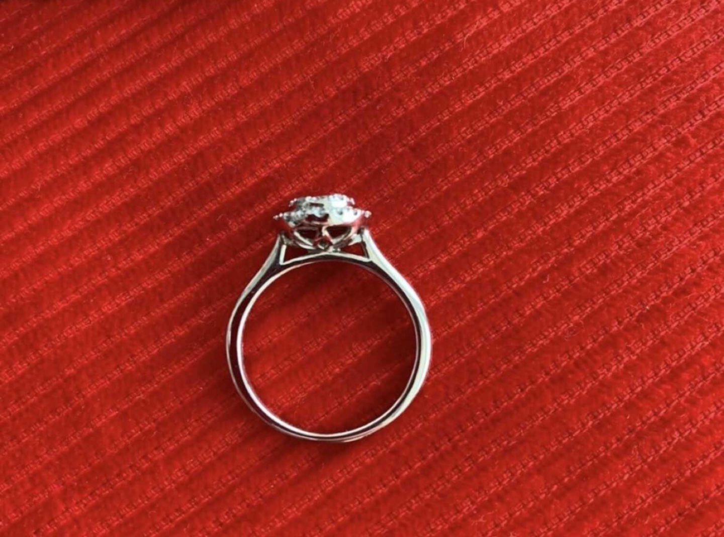 Michael Hill Halo Diamond Ring - photo 4