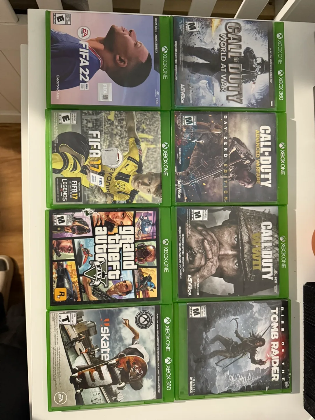 Xbox One S 500GB Console + 8 Games image indicator(5)