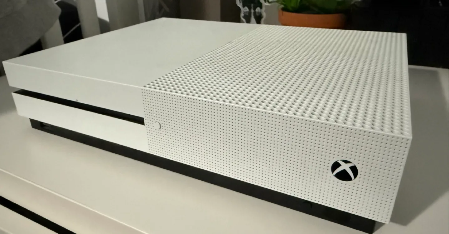 Xbox Series S 512GB Console - White image indicator(3)