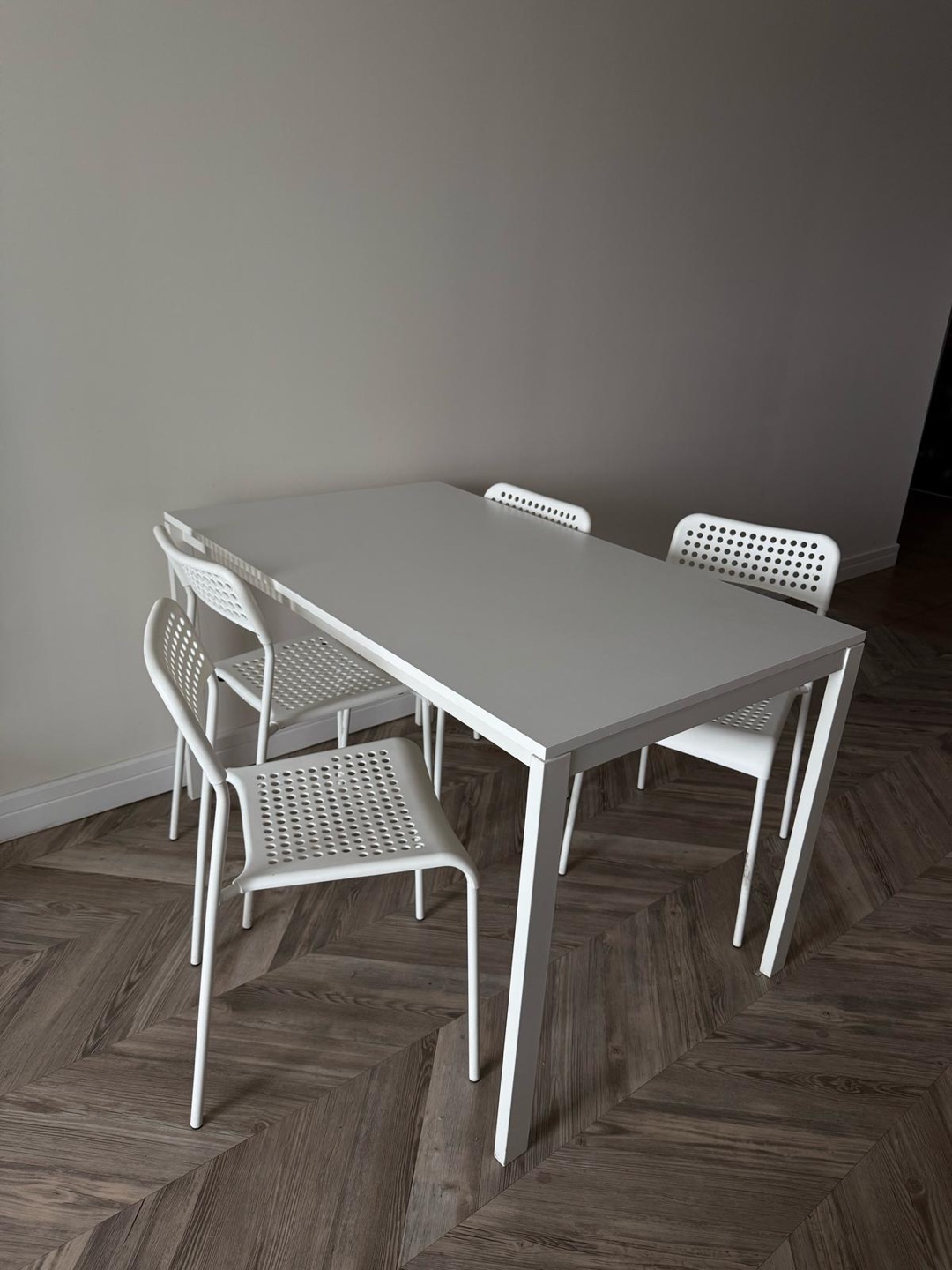 White Dining Table Set with Four Chairs - photo 3