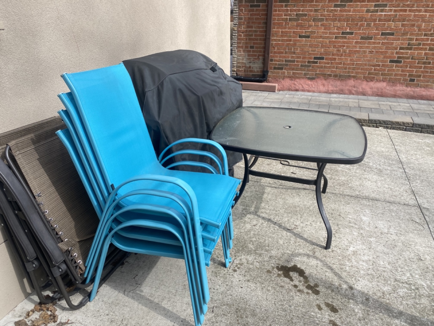 Stackable Patio Chairs & Glass Top Table