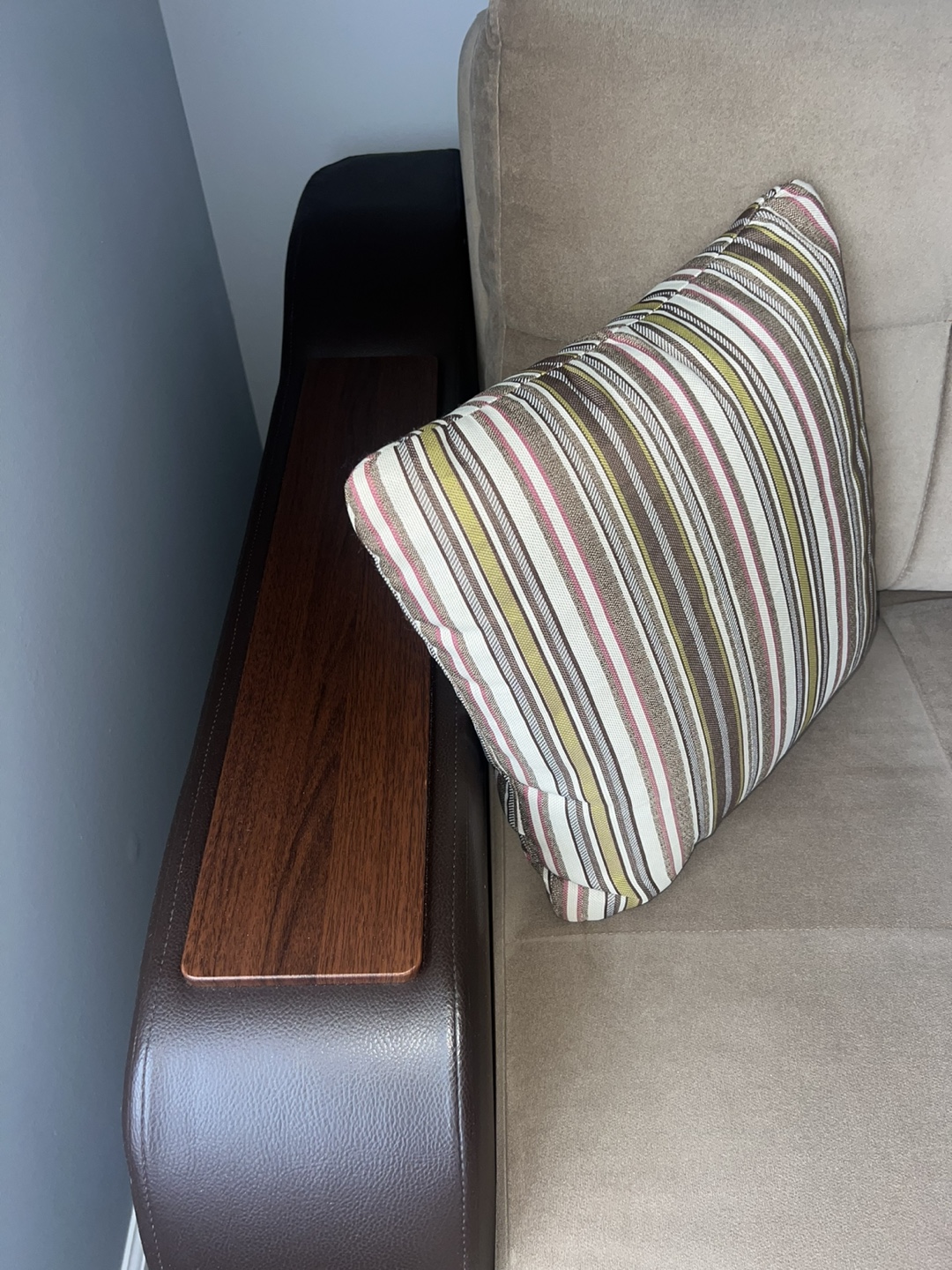 Beige Sectional Sofa with Pull-Out Bed - photo 4