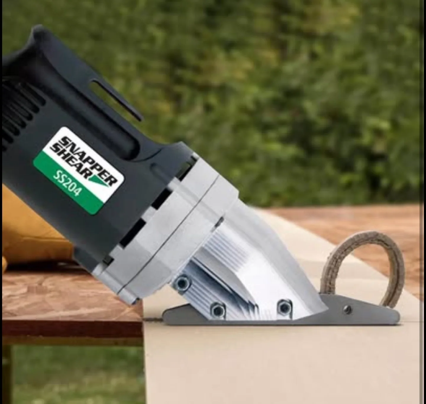 PacTool SS204 Snapper Shear - Power Cutter image indicator(2)