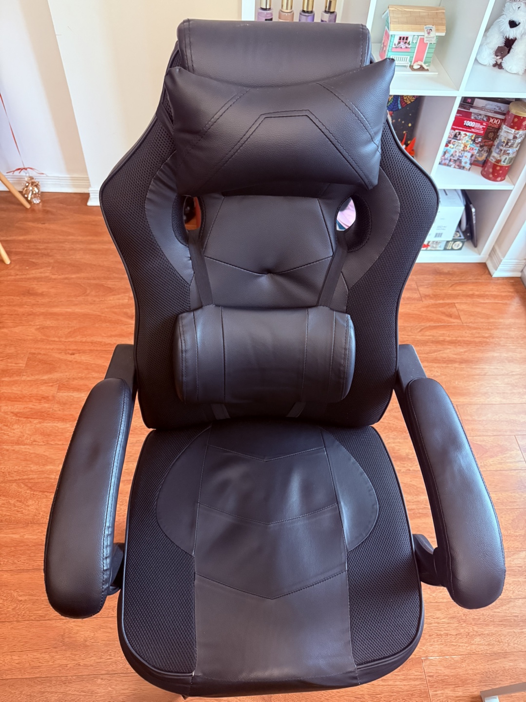 Gaming Chair with Footrest - Black Leather