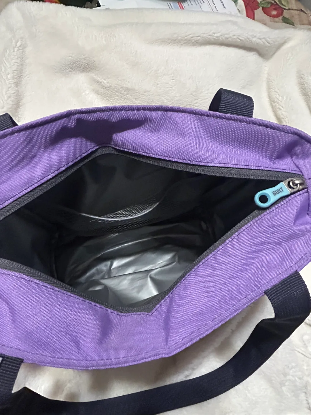 BUILT lunch bag with tumbler and cutlery container image indicator(7)