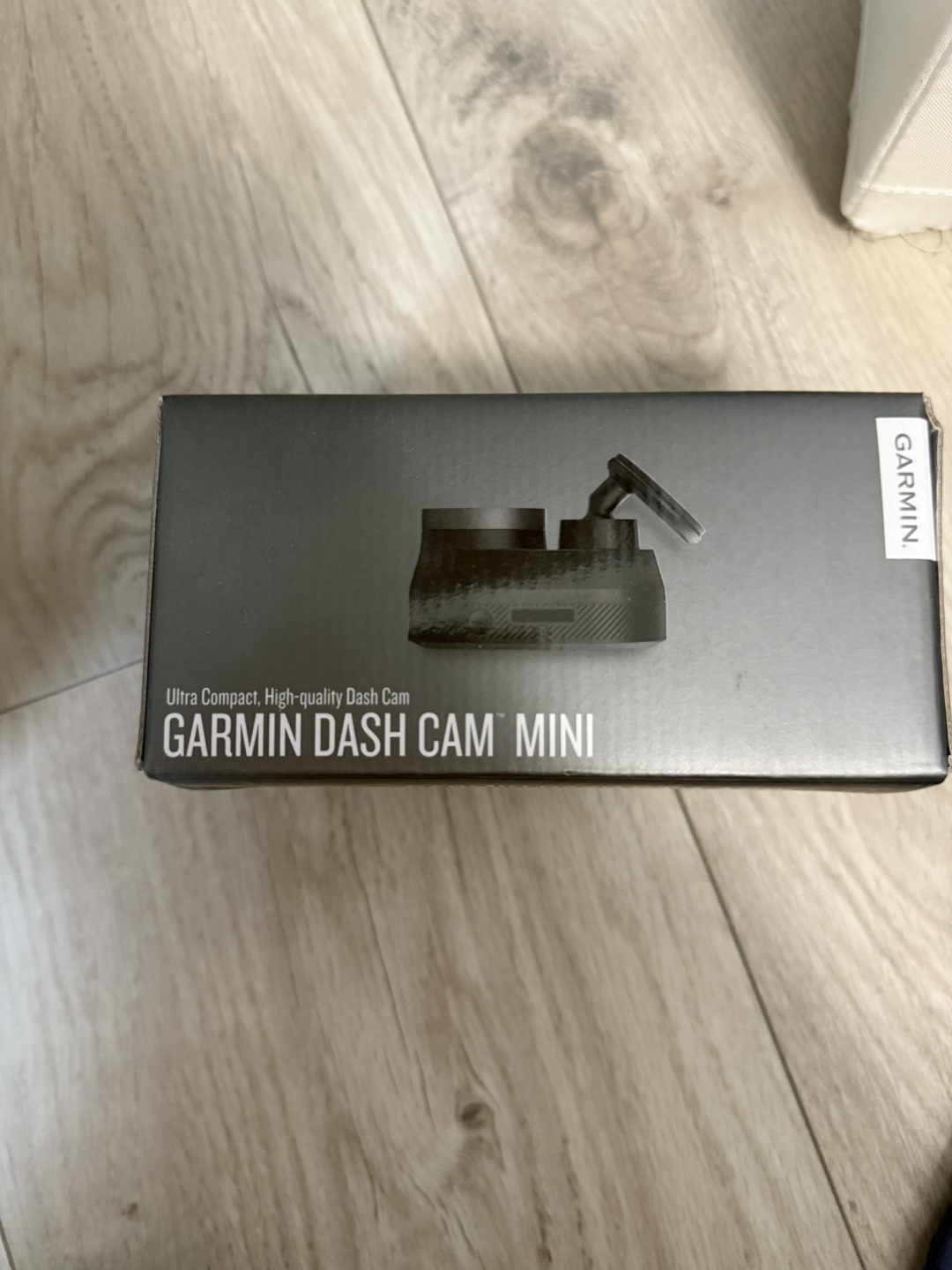 Garmin Dash Cam Mini - Brand New in Box - photo 3