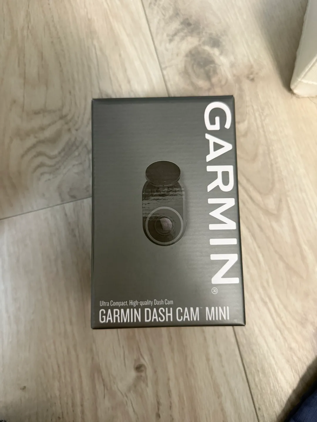 Garmin Dash Cam Mini - Brand New in Box thumbnail