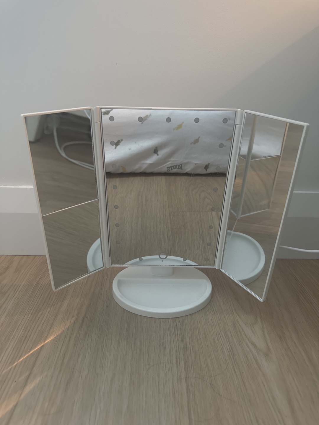 Tri-fold LED Vanity Mirror