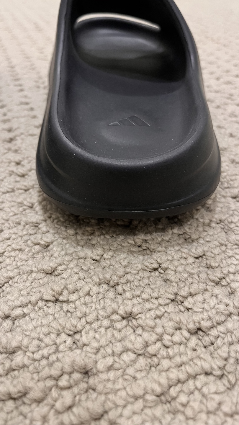 Adidas Yeezy Slides Size 9 men’s - photo 3