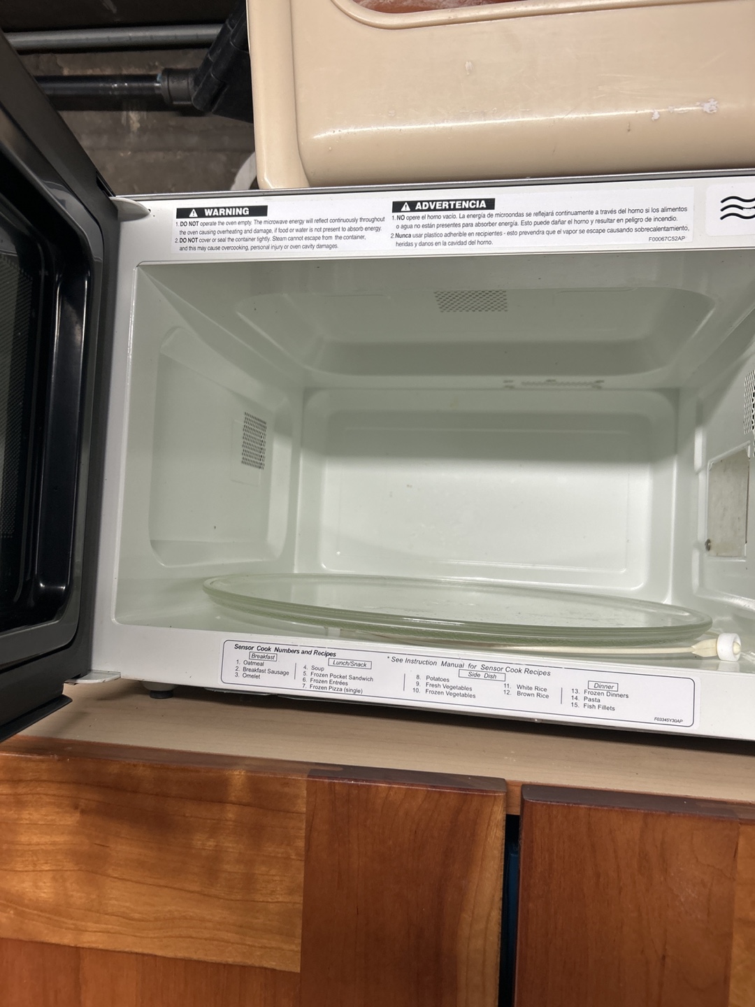 Panasonic Inverter Microwave NN-SN686S - photo 2