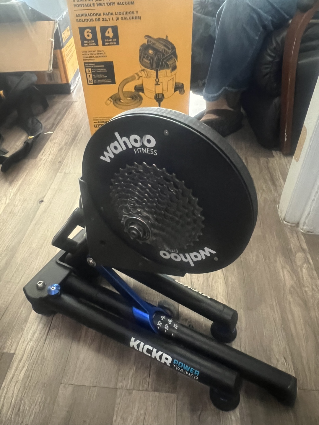 Wahoo KICKR Power Trainer WF104 - photo 5