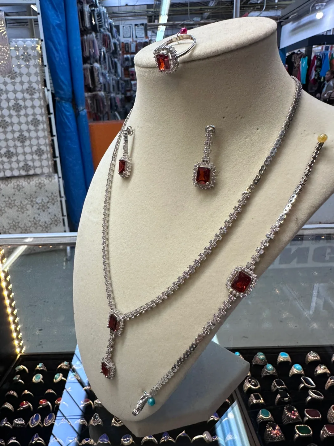 Jewellery Set image indicator(3)