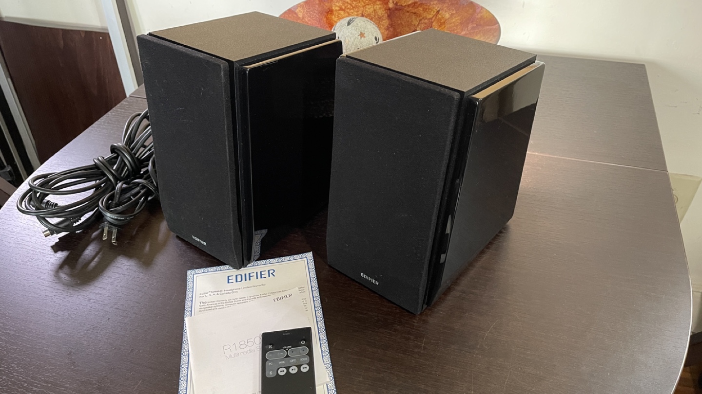 Edifier R1850DB Active Bookshelf Speakers with Bluetooth