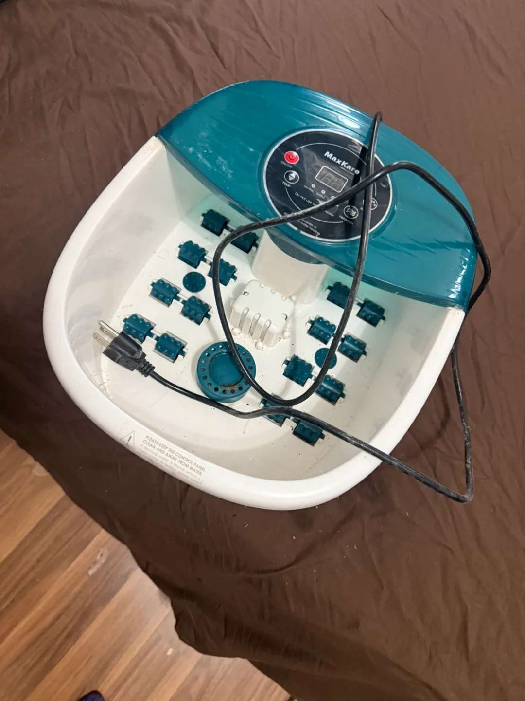 MaxKare Foot Spa with Heat and Massage image indicator(2)