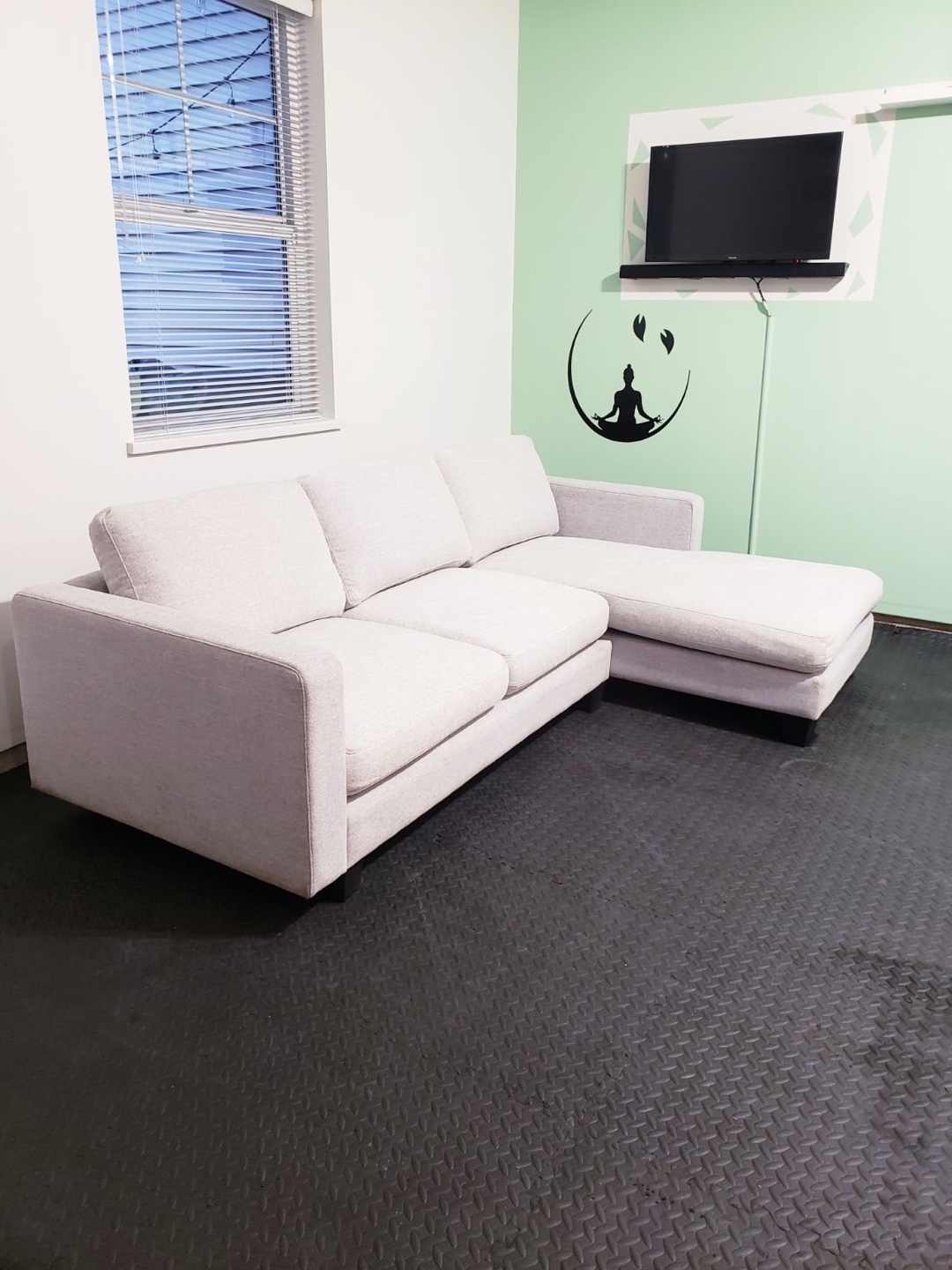 Light Grey Sectional Sofa - photo 4