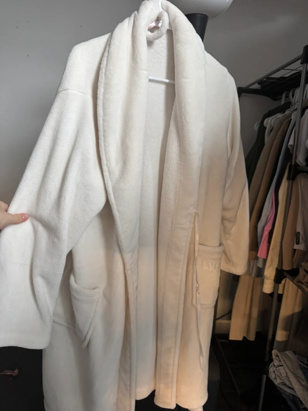 Cream-coloured Fleece Robe thumbnail